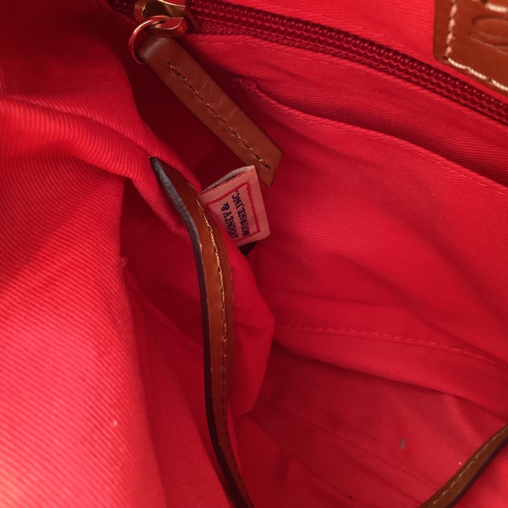 Dooney & Bourke Signature Double Pocket Hobo Bag w/Matching Coin Purse - Picture 8 of 8